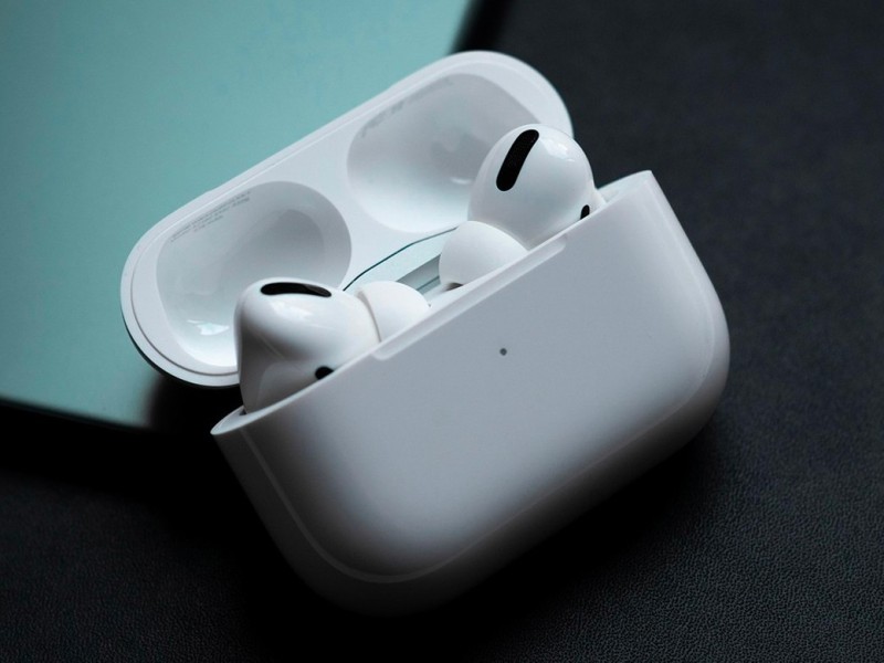 Best Apple Airpods 2021: Budget and Premium – Buy Apple Airpods Pro At Discounted Price